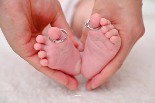 云梦怀孕肚子一边高一边低 云梦怀孕肚子一边高一边低